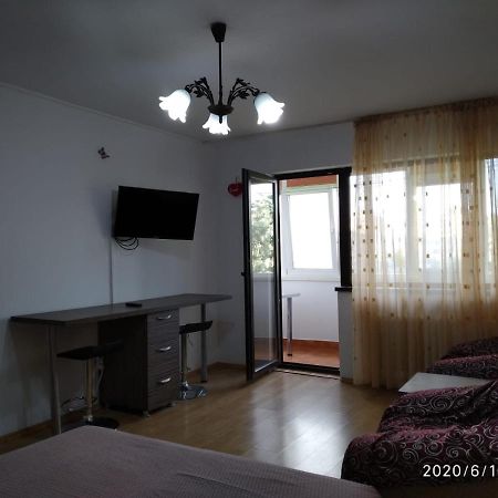 Iarina Ap Decomandat 2 Cam Sat Vacanta Mamaia 康斯坦察 外观 照片
