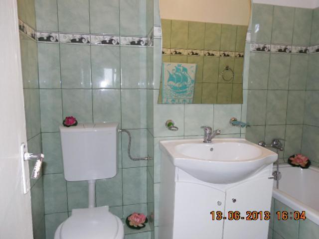 Iarina Ap Decomandat 2 Cam Sat Vacanta Mamaia 康斯坦察 外观 照片